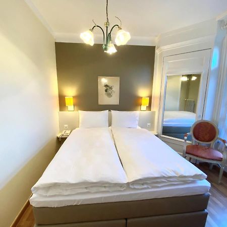 Hotel La Prairie, Swiss Bike Hotel อีแวร์ดง-เล-แบ็ง ภายนอก รูปภาพ