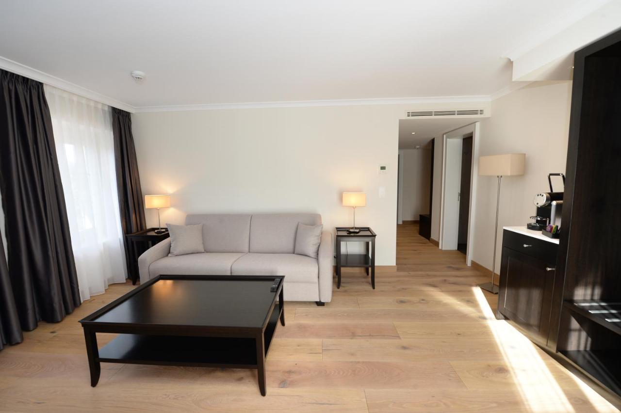 Hotel La Prairie, Swiss Bike Hotel อีแวร์ดง-เล-แบ็ง ภายนอก รูปภาพ