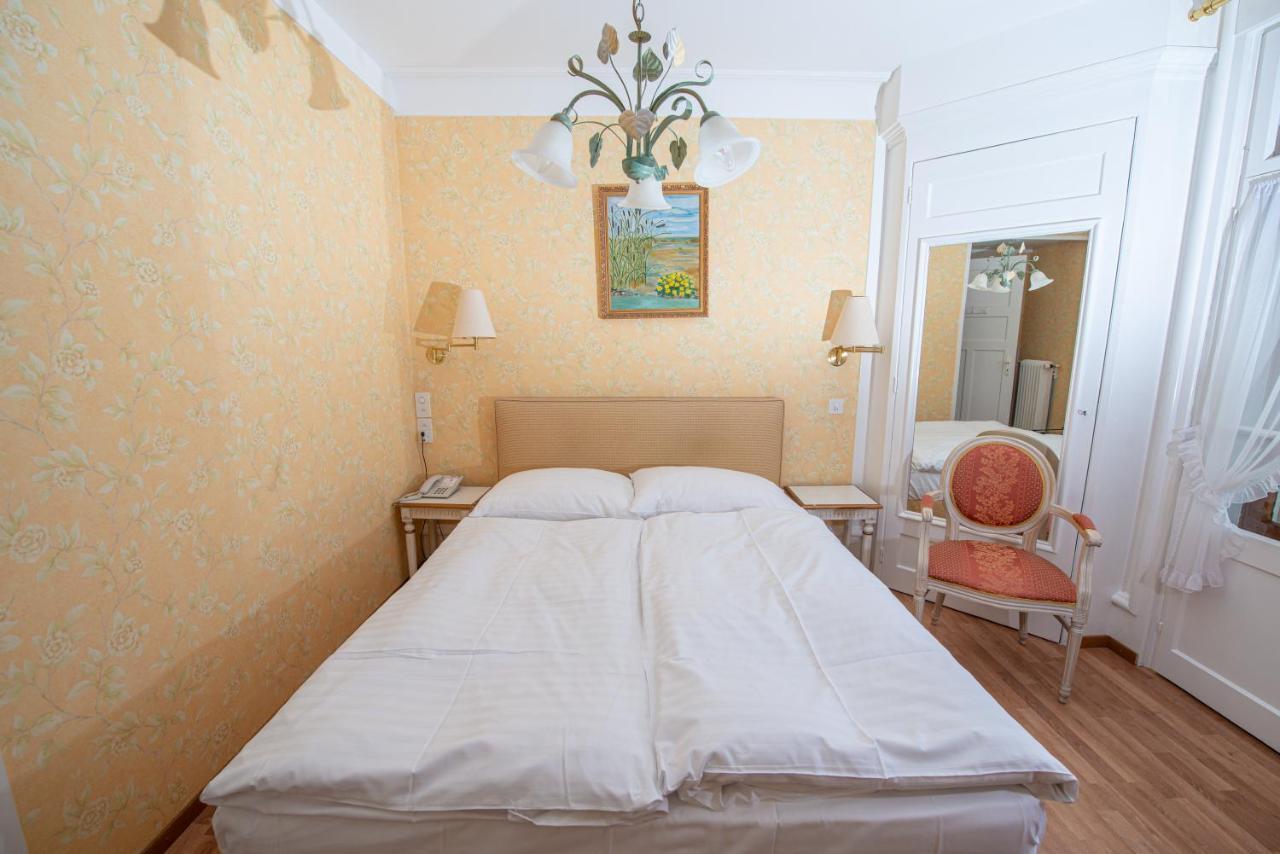 Hotel La Prairie, Swiss Bike Hotel อีแวร์ดง-เล-แบ็ง ภายนอก รูปภาพ