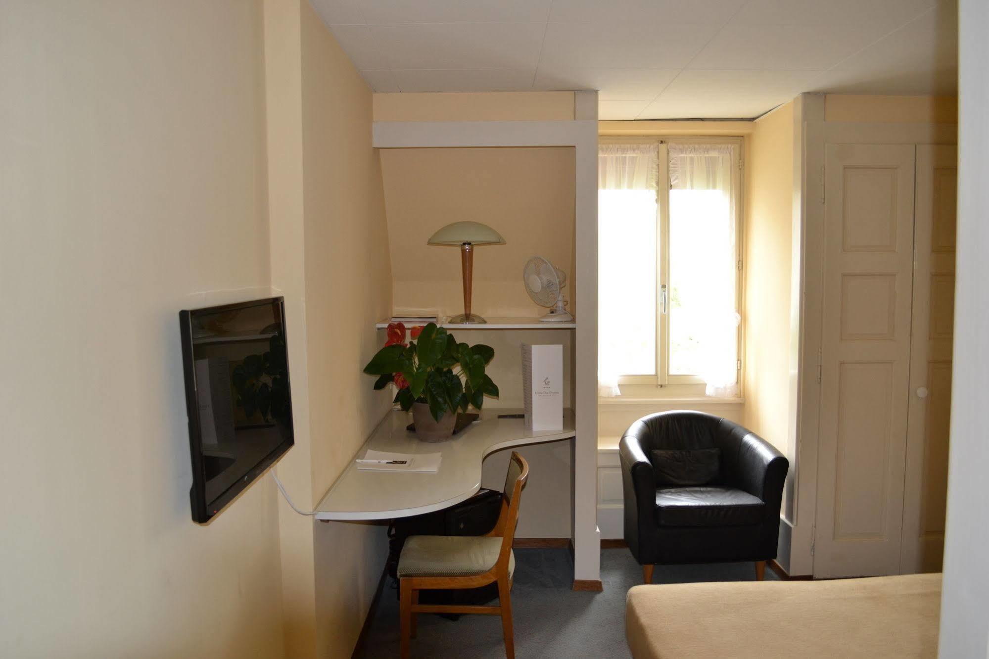 Hotel La Prairie, Swiss Bike Hotel อีแวร์ดง-เล-แบ็ง ภายนอก รูปภาพ