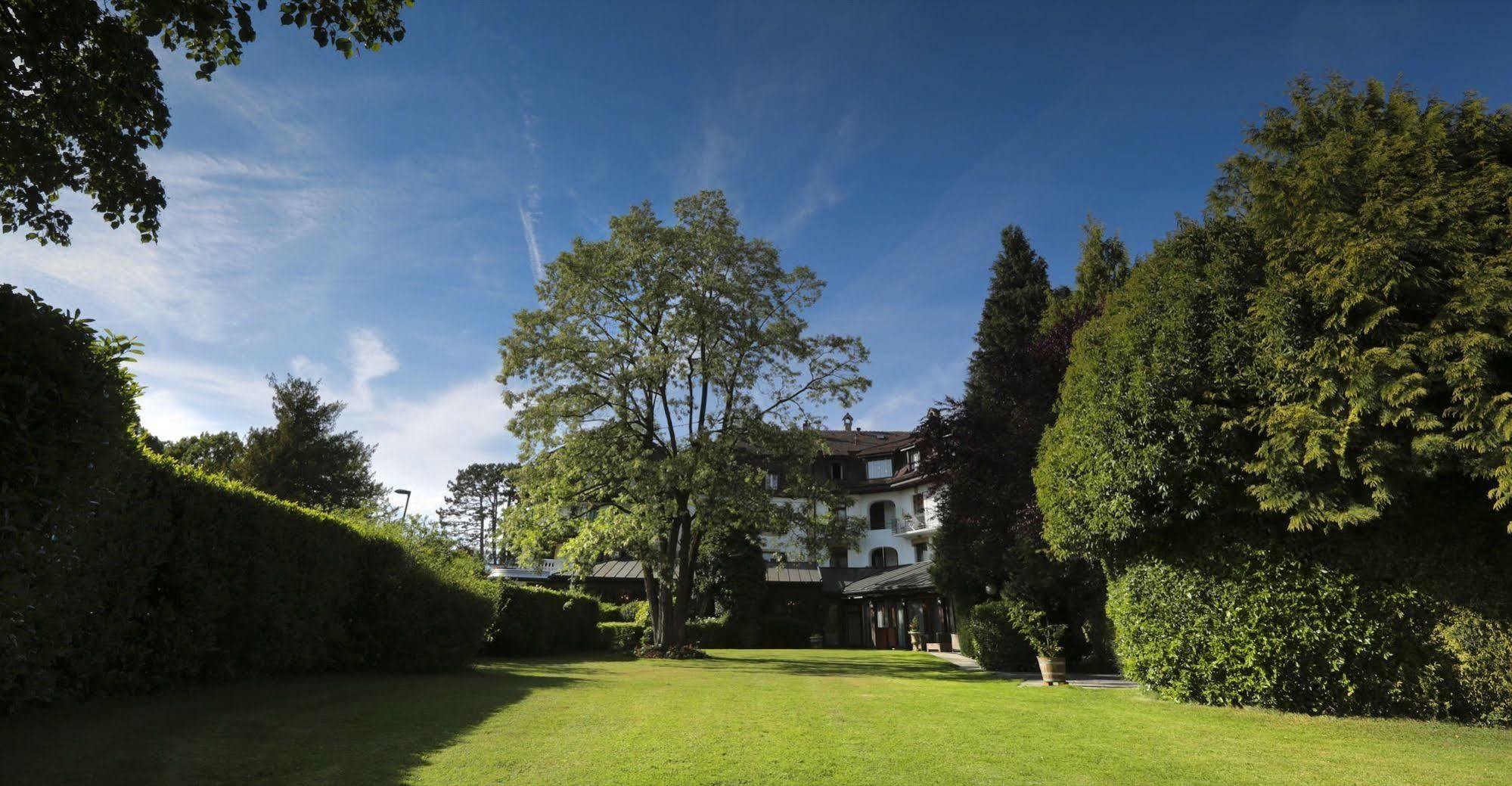 Hotel La Prairie, Swiss Bike Hotel อีแวร์ดง-เล-แบ็ง ภายนอก รูปภาพ