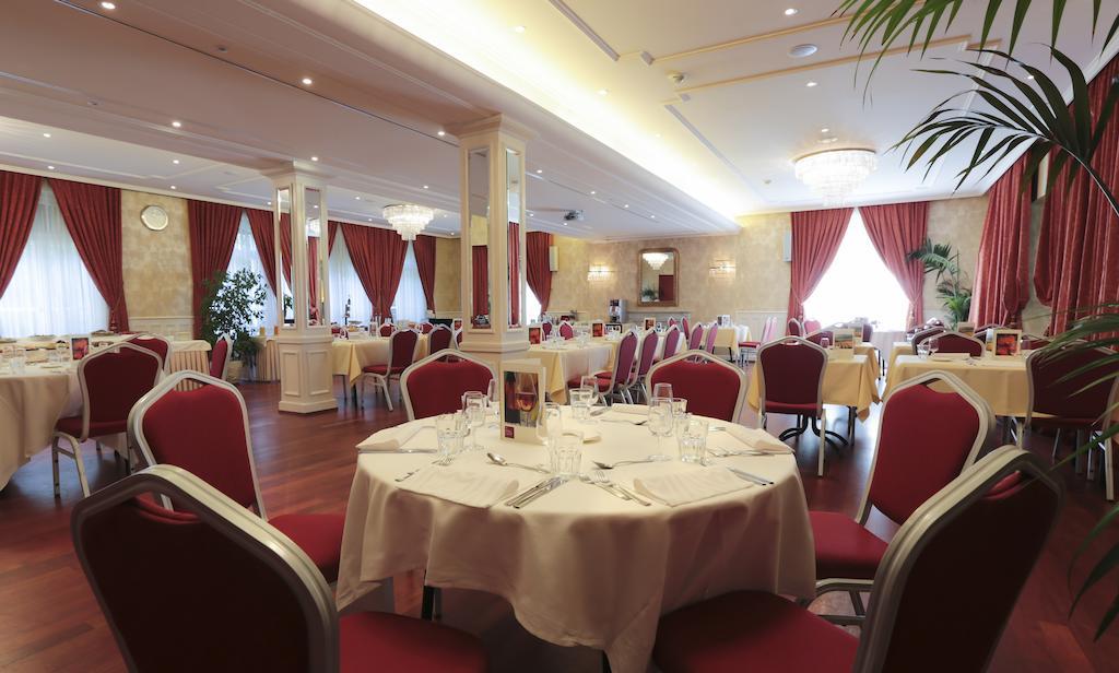 Hotel La Prairie, Swiss Bike Hotel อีแวร์ดง-เล-แบ็ง ภายนอก รูปภาพ